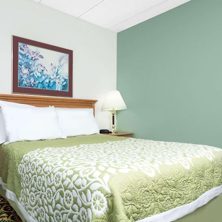Days Inn By Wyndham St Cloud Saint Cloud Bagian luar foto